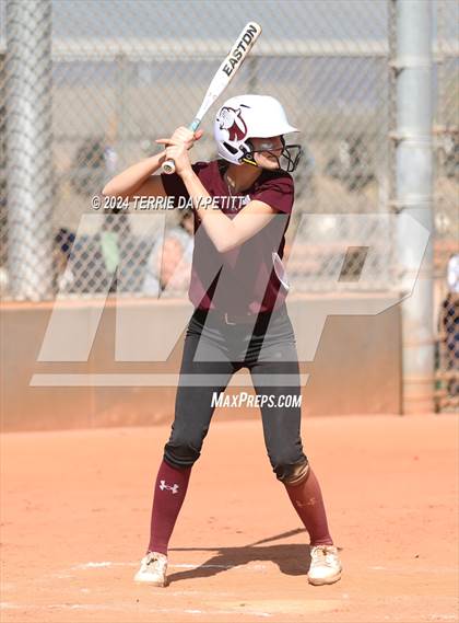 Thumbnail 2 in Mountain Ridge vs. Youngker (Sunrise Mountain Invitational) photogallery.