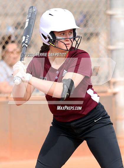 Thumbnail 2 in Mountain Ridge vs. Youngker (Sunrise Mountain Invitational) photogallery.