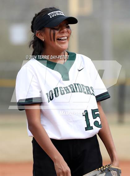Thumbnail 2 in Mountain Ridge vs. Youngker (Sunrise Mountain Invitational) photogallery.