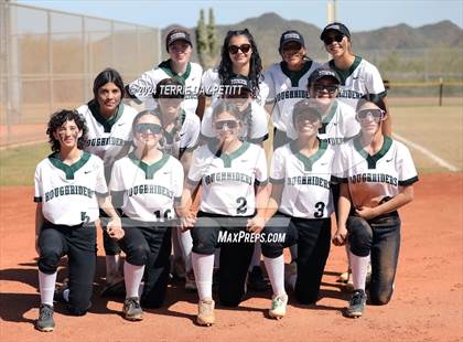 Thumbnail 3 in Mountain Ridge vs. Youngker (Sunrise Mountain Invitational) photogallery.