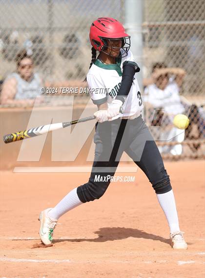 Thumbnail 2 in Mountain Ridge vs. Youngker (Sunrise Mountain Invitational) photogallery.