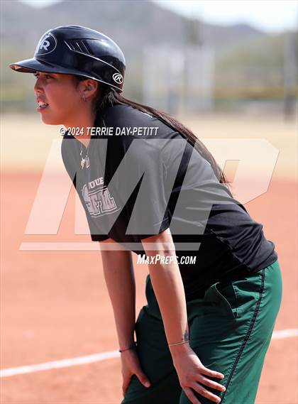 Thumbnail 3 in Mountain Ridge vs. Youngker (Sunrise Mountain Invitational) photogallery.