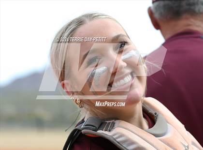 Thumbnail 2 in Mountain Ridge vs. Youngker (Sunrise Mountain Invitational) photogallery.