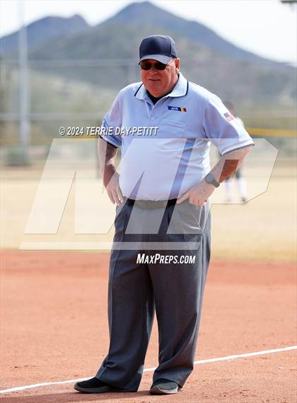 Thumbnail 3 in Mountain Ridge vs. Youngker (Sunrise Mountain Invitational) photogallery.