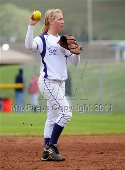Thumbnail 2 in Oliver Springs vs. Sweetwater (AC Invitational) photogallery.