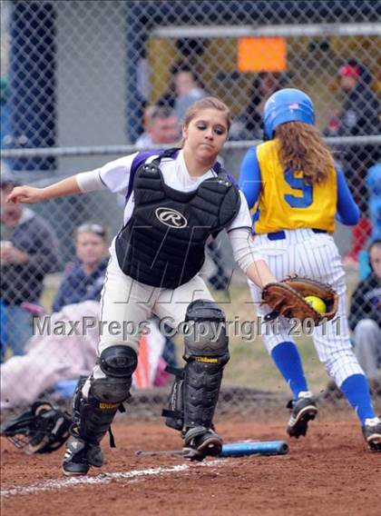Thumbnail 3 in Oliver Springs vs. Sweetwater (AC Invitational) photogallery.