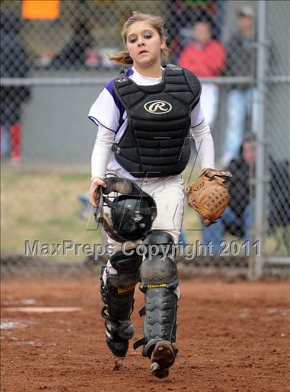 Thumbnail 1 in Oliver Springs vs. Sweetwater (AC Invitational) photogallery.
