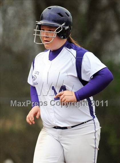 Thumbnail 3 in Oliver Springs vs. Sweetwater (AC Invitational) photogallery.