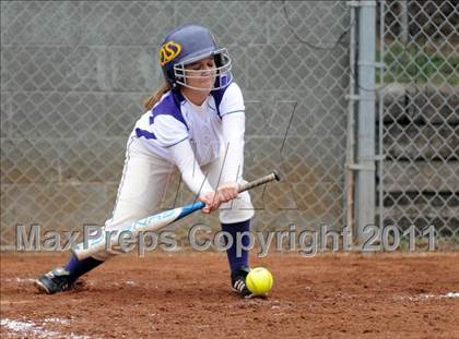 Thumbnail 1 in Oliver Springs vs. Sweetwater (AC Invitational) photogallery.