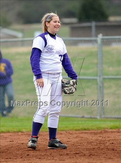 Thumbnail 3 in Oliver Springs vs. Sweetwater (AC Invitational) photogallery.