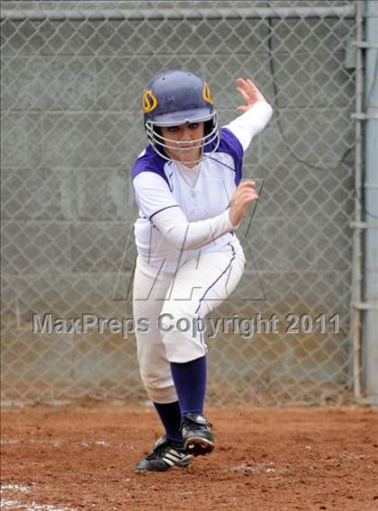 Thumbnail 2 in Oliver Springs vs. Sweetwater (AC Invitational) photogallery.