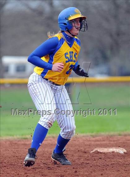 Thumbnail 3 in Oliver Springs vs. Sweetwater (AC Invitational) photogallery.