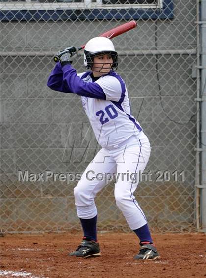 Thumbnail 1 in Oliver Springs vs. Sweetwater (AC Invitational) photogallery.