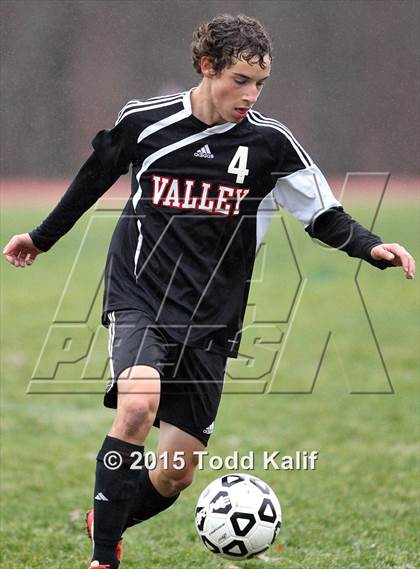 Thumbnail 3 in Bacon Academy vs Valley Regional (CIAC Class M 2nd Round) photogallery.