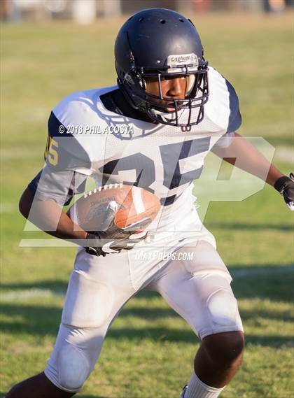 Thumbnail 2 in Wilson vs Franklin photogallery.