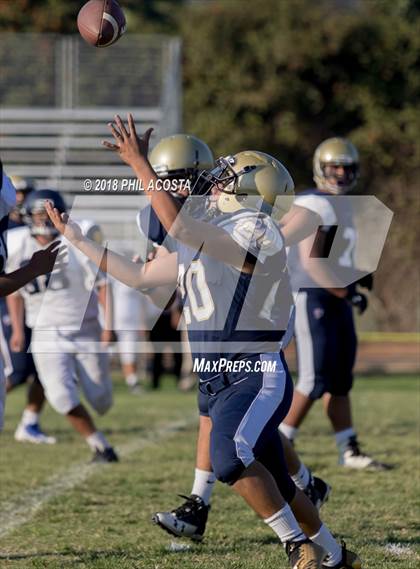 Thumbnail 2 in Wilson vs Franklin photogallery.