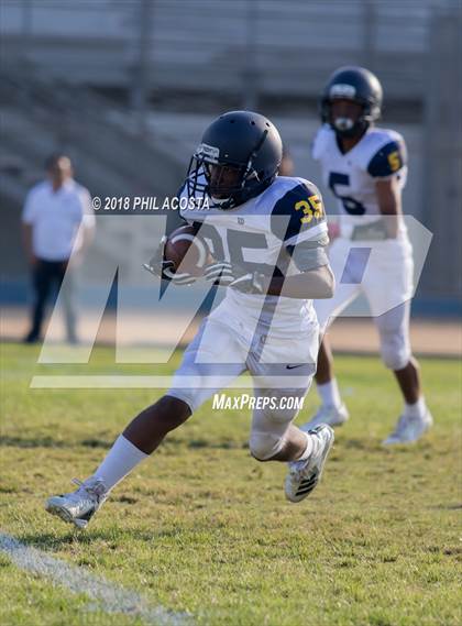 Thumbnail 3 in Wilson vs Franklin photogallery.