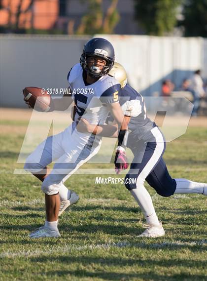Thumbnail 3 in Wilson vs Franklin photogallery.