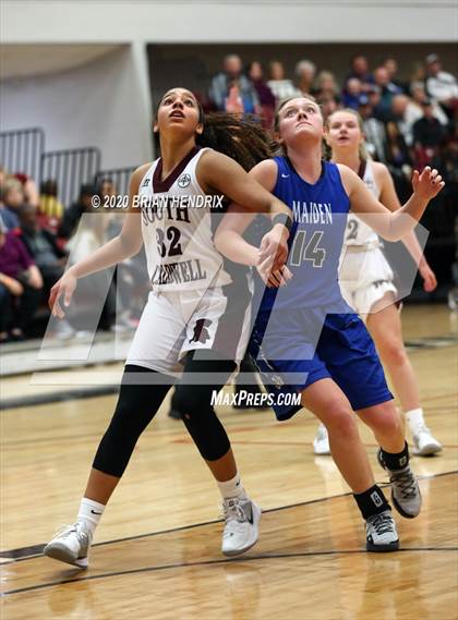 Thumbnail 3 in South Caldwell vs. Maiden (Dick's Sporting Goods Classic Day 1) photogallery.