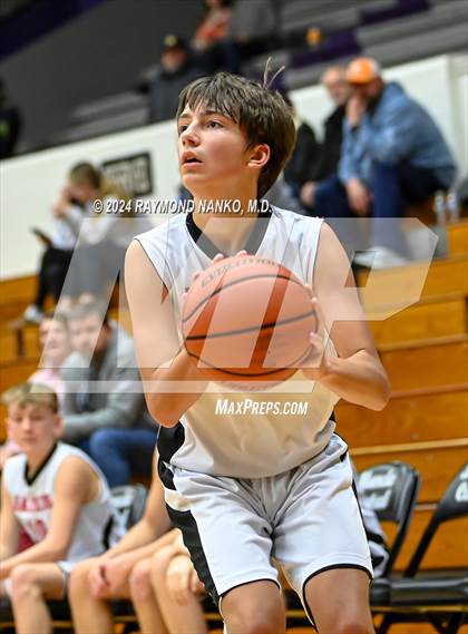 Thumbnail 2 in Wapahani vs Delta (Muncie Central City Invitational) photogallery.