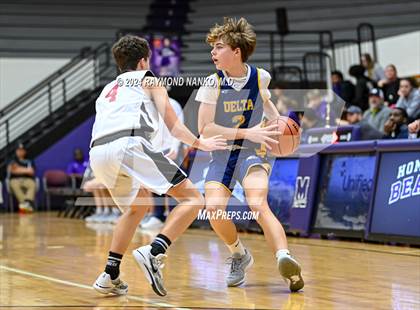 Thumbnail 2 in Wapahani vs Delta (Muncie Central City Invitational) photogallery.