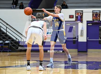 Thumbnail 3 in Wapahani vs Delta (Muncie Central City Invitational) photogallery.