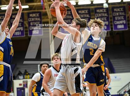 Thumbnail 1 in Wapahani vs Delta (Muncie Central City Invitational) photogallery.