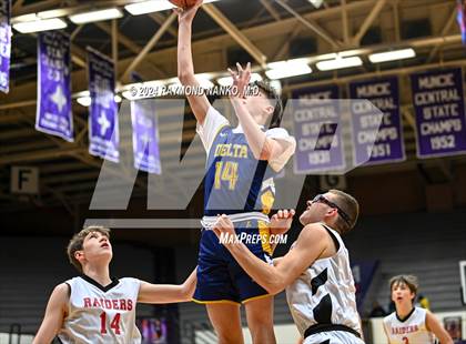 Thumbnail 2 in Wapahani vs Delta (Muncie Central City Invitational) photogallery.
