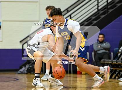Thumbnail 1 in Wapahani vs Delta (Muncie Central City Invitational) photogallery.