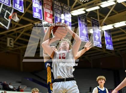 Thumbnail 3 in Wapahani vs Delta (Muncie Central City Invitational) photogallery.