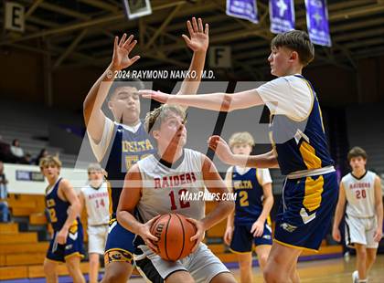 Thumbnail 2 in Wapahani vs Delta (Muncie Central City Invitational) photogallery.