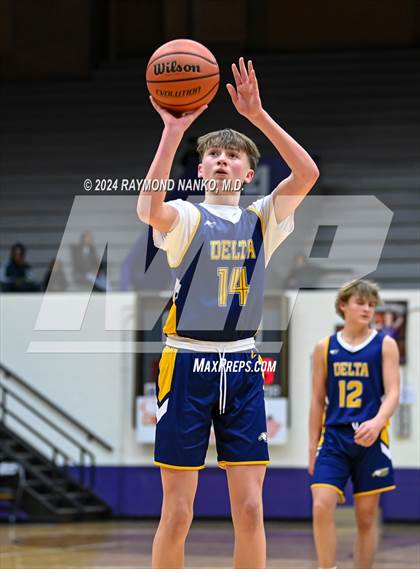 Thumbnail 1 in Wapahani vs Delta (Muncie Central City Invitational) photogallery.