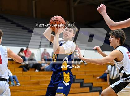 Thumbnail 2 in Wapahani vs Delta (Muncie Central City Invitational) photogallery.