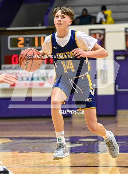 Thumbnail 3 in Wapahani vs Delta (Muncie Central City Invitational) photogallery.
