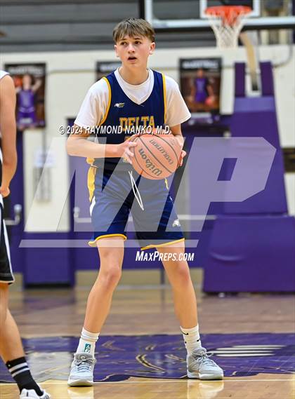 Thumbnail 2 in Wapahani vs Delta (Muncie Central City Invitational) photogallery.