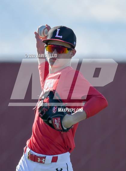 Thumbnail 3 in Lorena vs. Groesbeck (Scrimmage) photogallery.