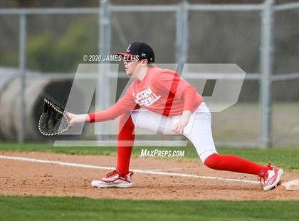 Thumbnail 3 in Lorena vs. Groesbeck (Scrimmage) photogallery.