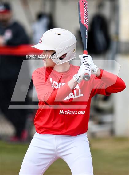 Thumbnail 2 in Lorena vs. Groesbeck (Scrimmage) photogallery.