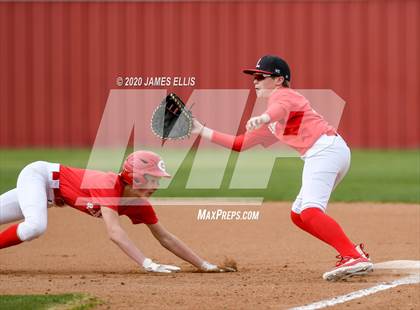 Thumbnail 3 in Lorena vs. Groesbeck (Scrimmage) photogallery.