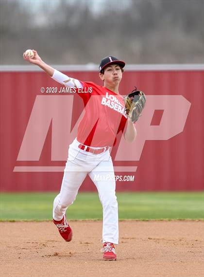 Thumbnail 1 in Lorena vs. Groesbeck (Scrimmage) photogallery.