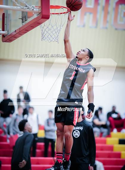 Thumbnail 1 in Etiwanda vs Santa Clarita Christian photogallery.