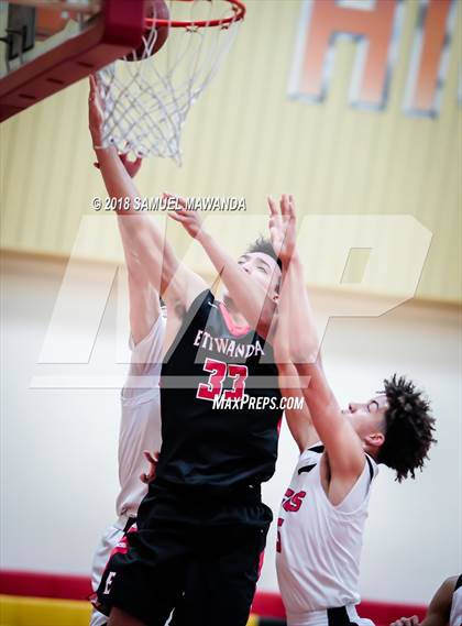 Thumbnail 1 in Etiwanda vs Santa Clarita Christian photogallery.