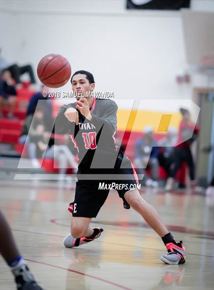 Thumbnail 3 in Etiwanda vs Santa Clarita Christian photogallery.
