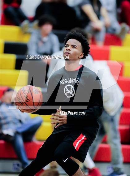 Thumbnail 1 in Etiwanda vs Santa Clarita Christian photogallery.