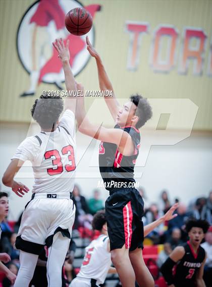 Thumbnail 1 in Etiwanda vs Santa Clarita Christian photogallery.