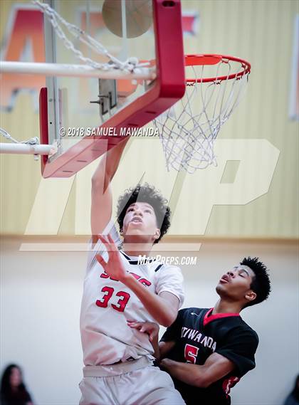 Thumbnail 3 in Etiwanda vs Santa Clarita Christian photogallery.