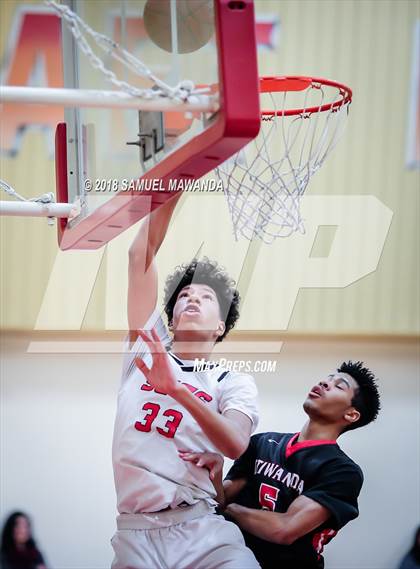 Thumbnail 2 in Etiwanda vs Santa Clarita Christian photogallery.