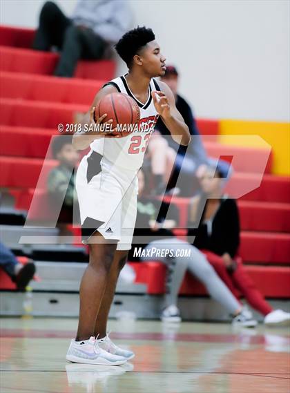 Thumbnail 2 in Etiwanda vs Santa Clarita Christian photogallery.