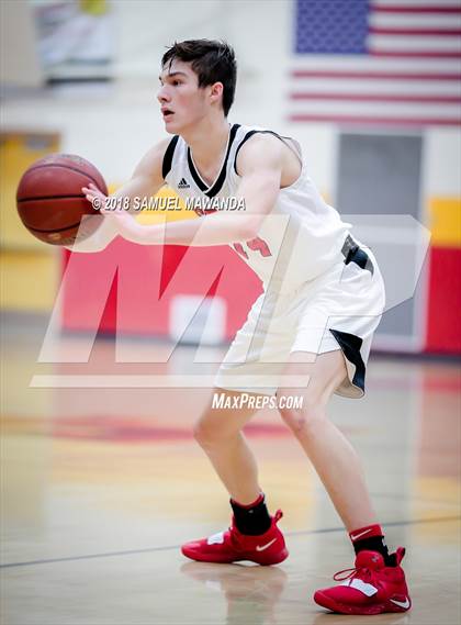 Thumbnail 2 in Etiwanda vs Santa Clarita Christian photogallery.