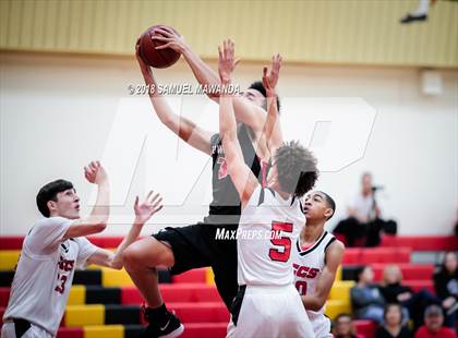 Thumbnail 3 in Etiwanda vs Santa Clarita Christian photogallery.